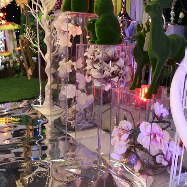 crystal flower holder.png