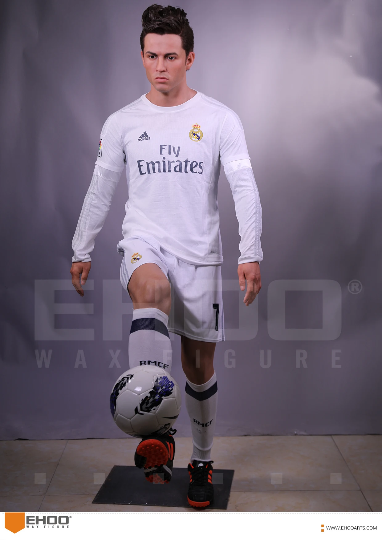 Soccer Player Cristiano Ronaldo Play Football Lifesize Wax Figure For ... - HTB1EvD6kwDD8KJjy0FDq6AjvXXab