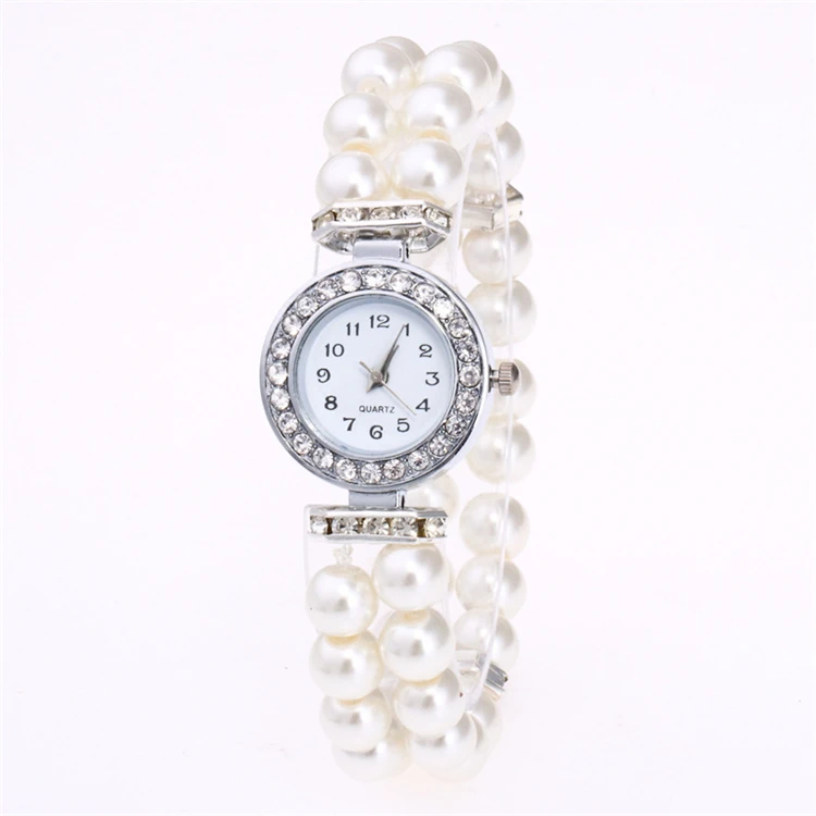2019 new ladies quartz watch with pearl chain