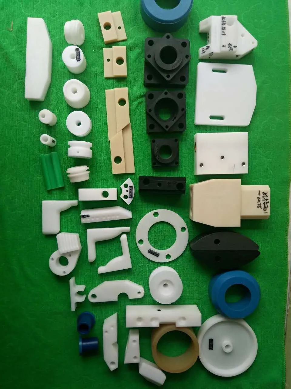 天然mc 铸造尼龙螺纹棒塑料 pa6 杆