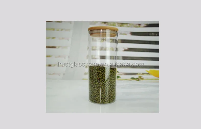 Цветные стекла. Известковое стекло. Металлический гранулят. 1 кг стекла. Стеклотара отходы.