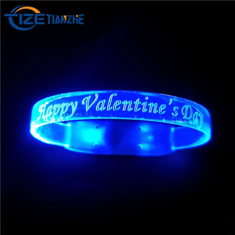 

2021 Tize New Product Idea Customized Logo Music Sound Sensor Control LED Glow Bracelet for Party Concert