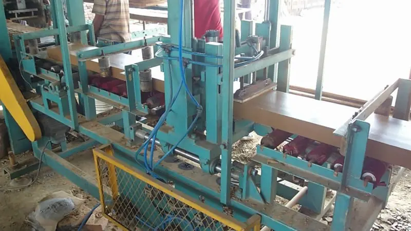 strip cutting machine