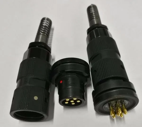 U-283 U-329 6 Pin (6)