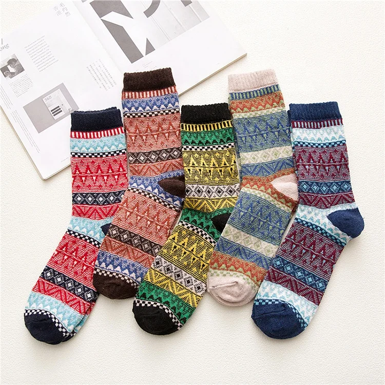 

KANGYI New Design Fashion unisex knitted Socks Vintage Knitting Socks Wool Winter Socks Wholesale, Pictures