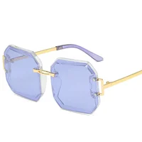 

Luxury Square Sunglasses Women Oversized Ladies Sunglass Points Sun Glasses For Female UV400