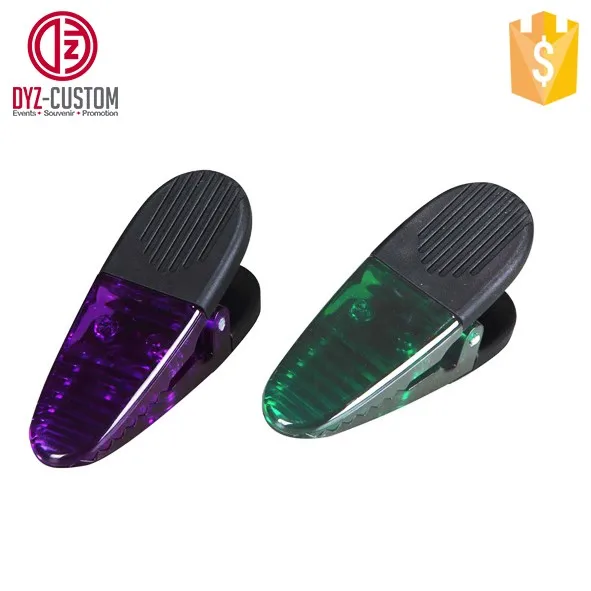 plastic magnetic clip.jpg
