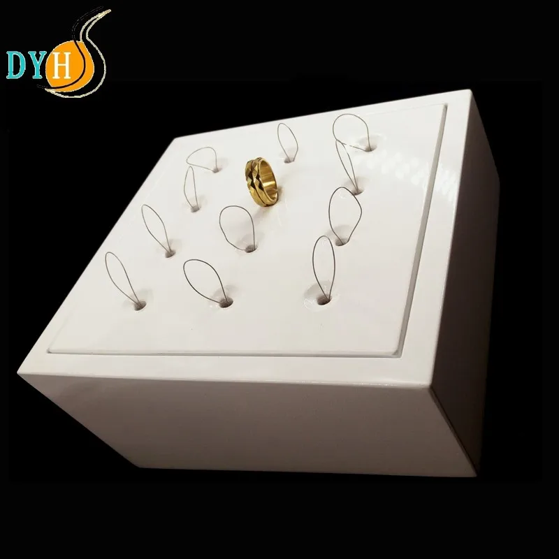 Dyh Custom 3d Model Wood Jewelry Ring Display Boxes With Retractable Antitheft Security Tether