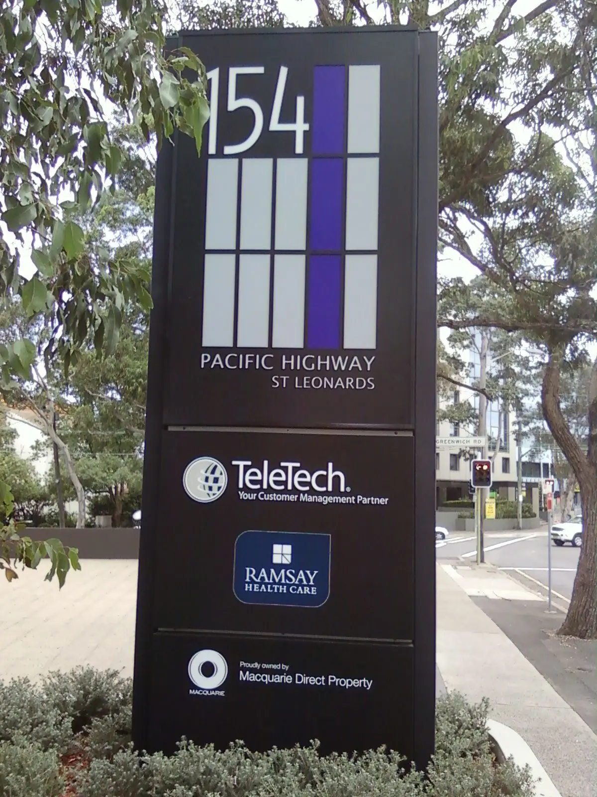 Free standing outdoor illuminated metal waterproof signagepylon sign board