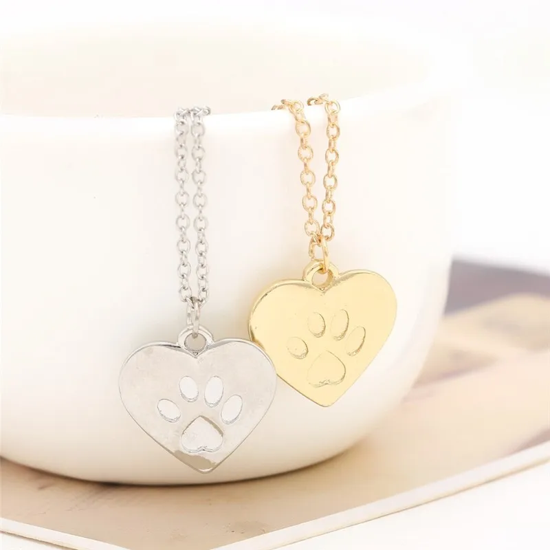 

Gold/Silver love Heart Paw Claw of Dog Cat Pendant Necklace jewelry lovers Best Friend Valentine's Day & Christmas Gift Women, As picture