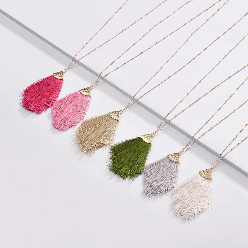 

2019 new spring jewelry necklace colorful woolen thread tassel pendant gold long chain necklace, As pictures