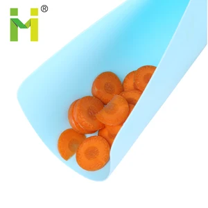 Image of Eco-friendly flexible thin PE chopping board kitchen folding foldable plastic cutting board for fruit vegetable wholesale