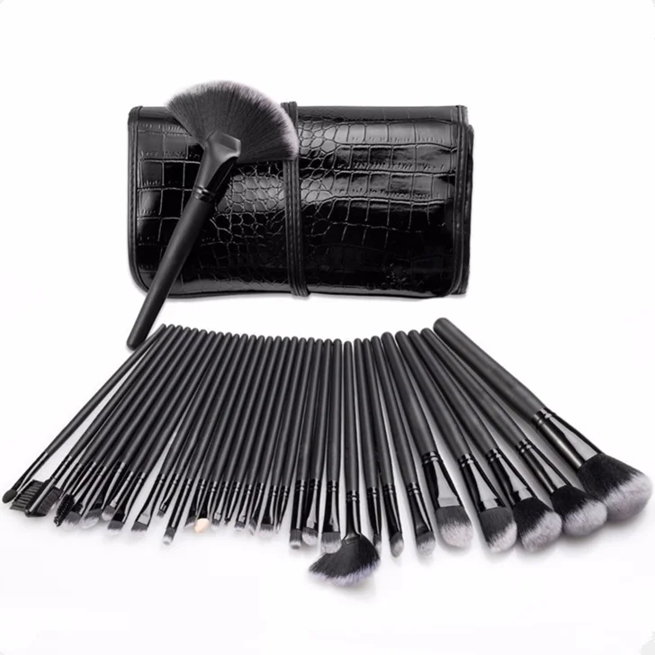

Professional black vegan synthetic and wood makeup brushes 32Pcs