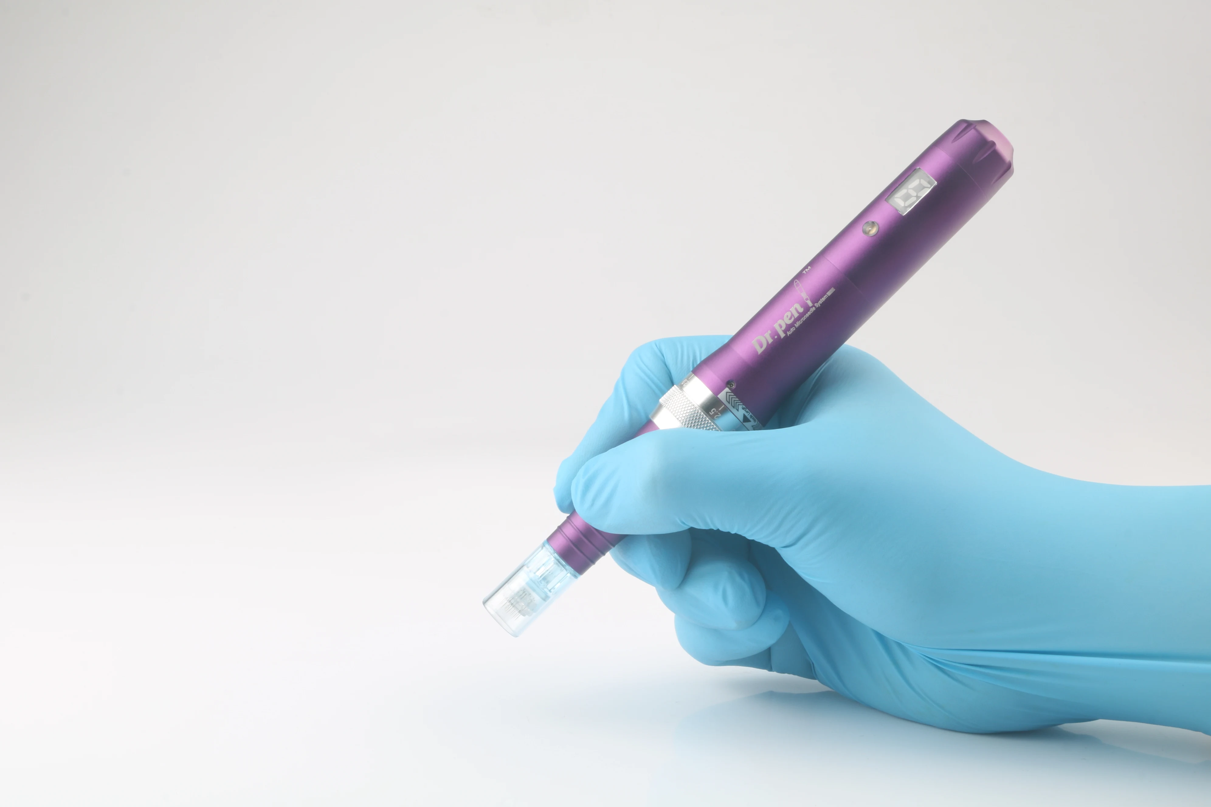 Rechargeable microneedling pen battery derma pen for skin rejuvenation Dr. pen X5