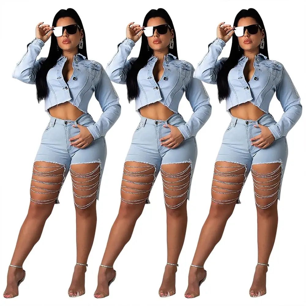 M2136 Women's fashion hole washed denim shorts with chain