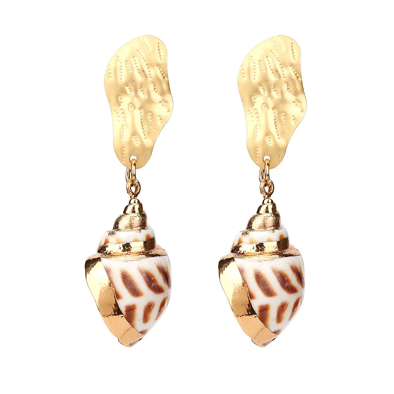 

2020 Creative Vintage Pattern Gold Plated Side Natural Women Conch Sea Shell Pendant Earrings For Women