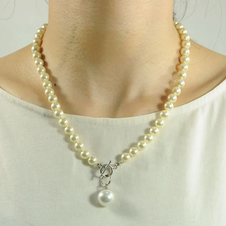 Pearl Choker Necklace.jpg