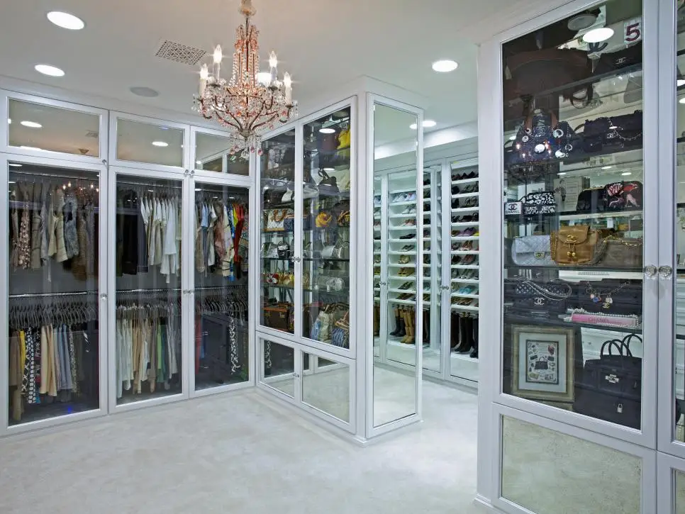 U Shape Dressing Room Walk In Closet View Furnitures Bedroom