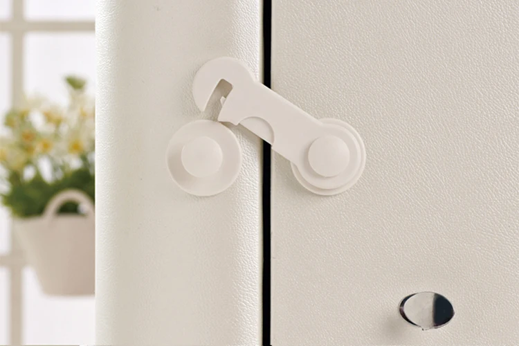 Cabinet Lock_07.jpg