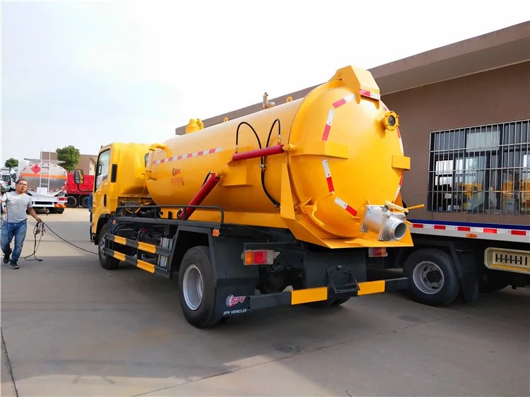 High Pressure Vacuum Suction Truck 5000l With Vacuum Pump For Sewage ...