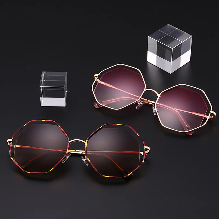 

Hot sell stock oversized womens sunglasses trendy 1 MOQ high quality cheap metal sunglasses 2018