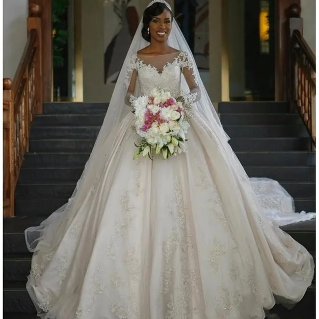 2018 New Vintage Dress For Black Women Ball Gown Empire Wedding