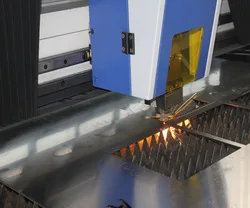 iron laser cutting machine