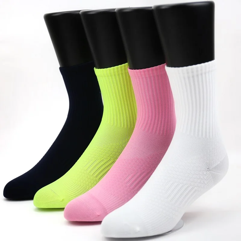 

Different Color Designs Comfortable Wear Outdoor Sports Funy Workout Warm Winter Socks, Customized