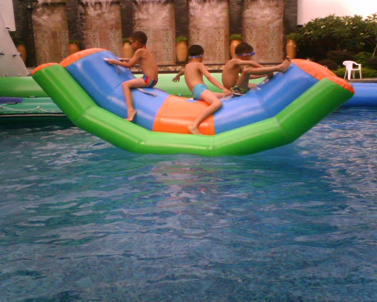 seesaw pool float