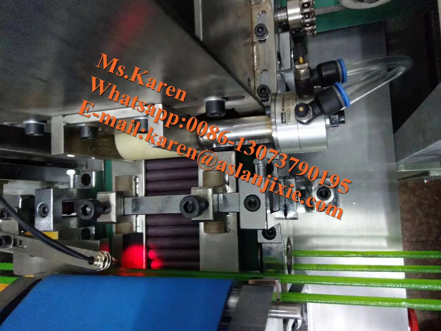 Wax Crayon Wrapper / Oil Crayon Label Machine / Crayon Wrapping Labelling Machine Bottle