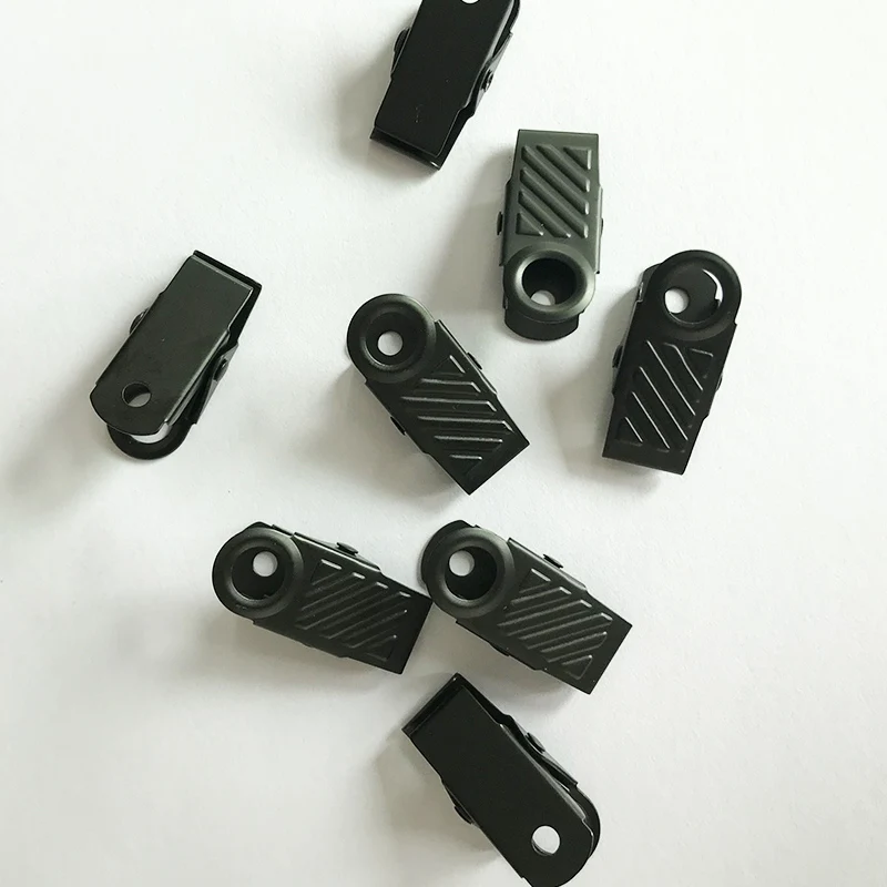 black bulldog clips