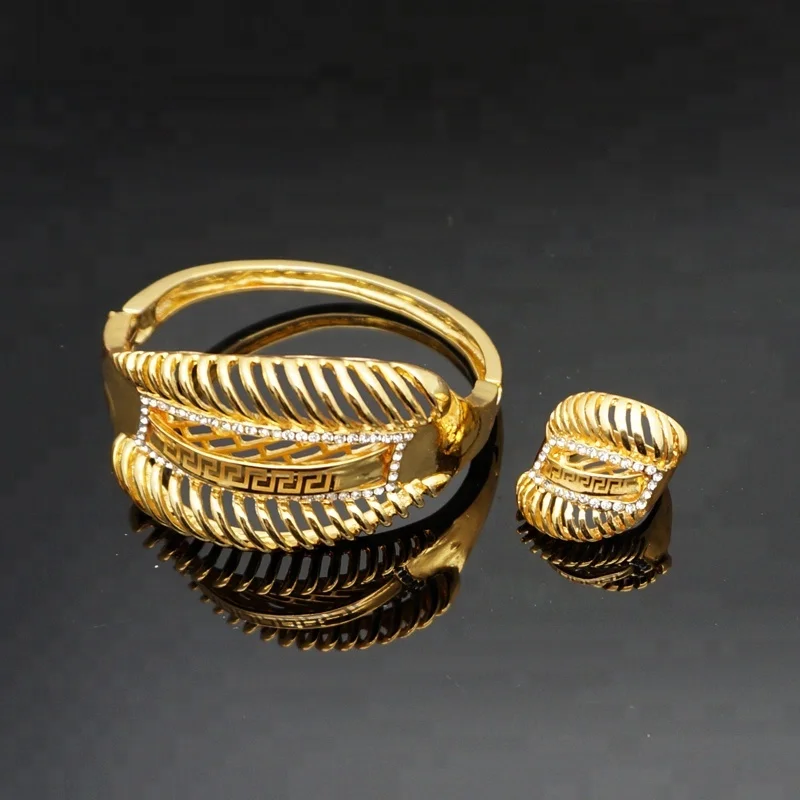 

best quality newest designs bangle wedding ring set, Gold