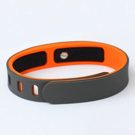 

2020 Custom magnetic with Chip POWER ION wristband IONICS Silicone Energy Balance Bracelet pulsera, Pantone color