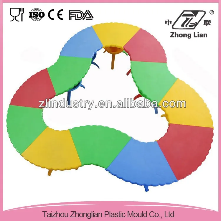 Primary School Furniture Colorful Scallop Style Children Table And