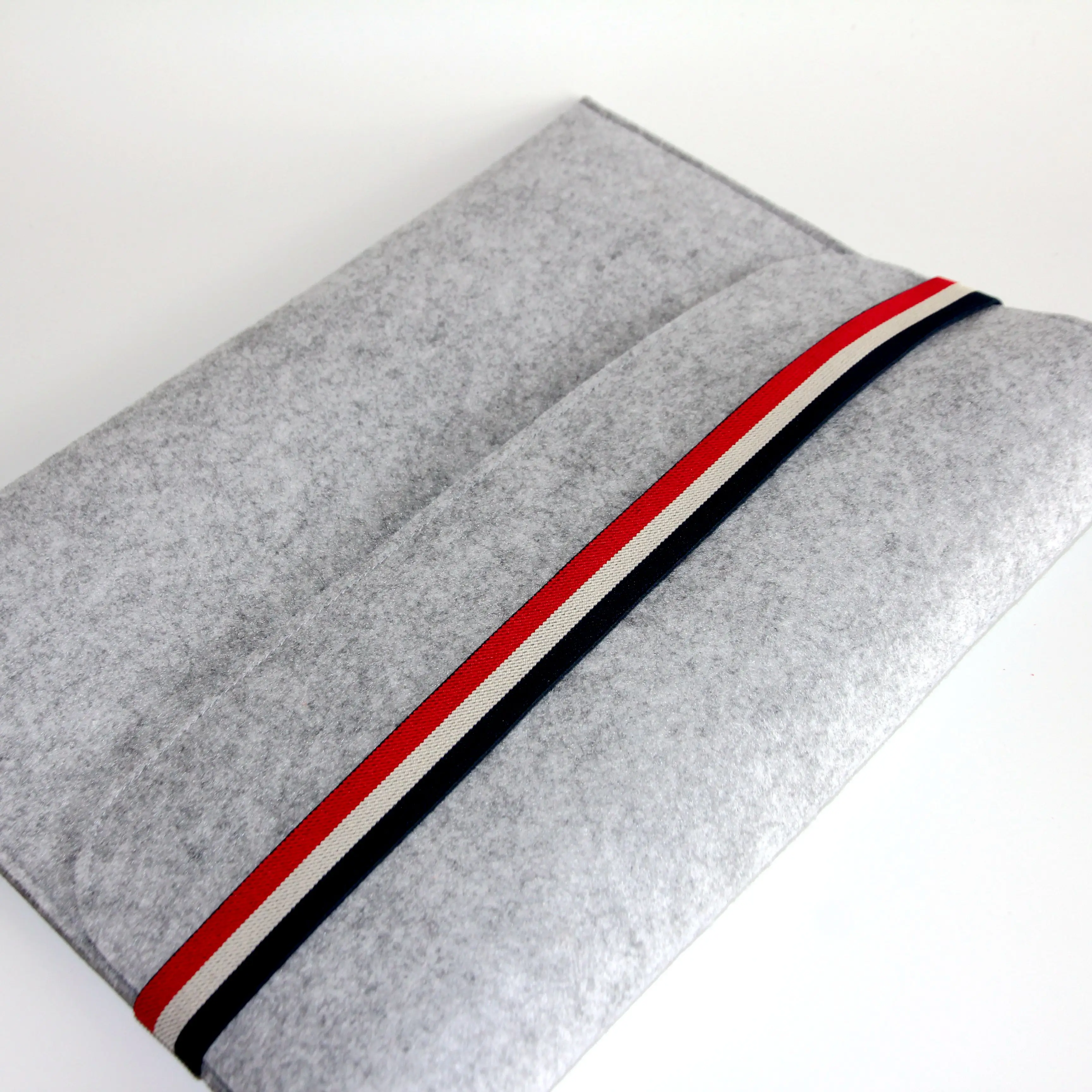 

Customized felt laptop bag 11'' 12'' 13'' 14'' felt laptop sleeve bag, Grey or customized