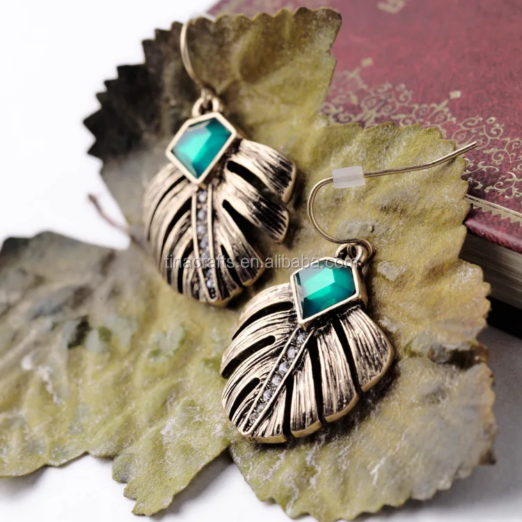 

Retro New design wholesale big leaf earrings