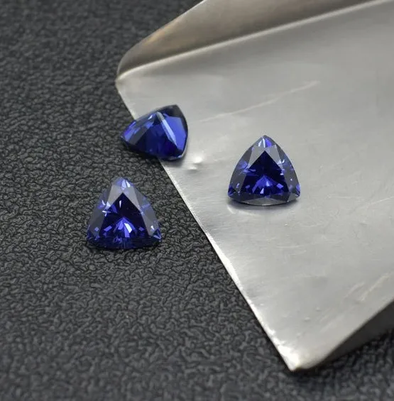 万亿刻面柬埔寨在印度制造供应商合成锆石宝石