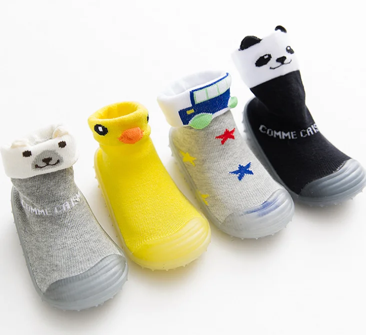 

Lovely animal design anti slip indoor rubber sole kids pre walk socks