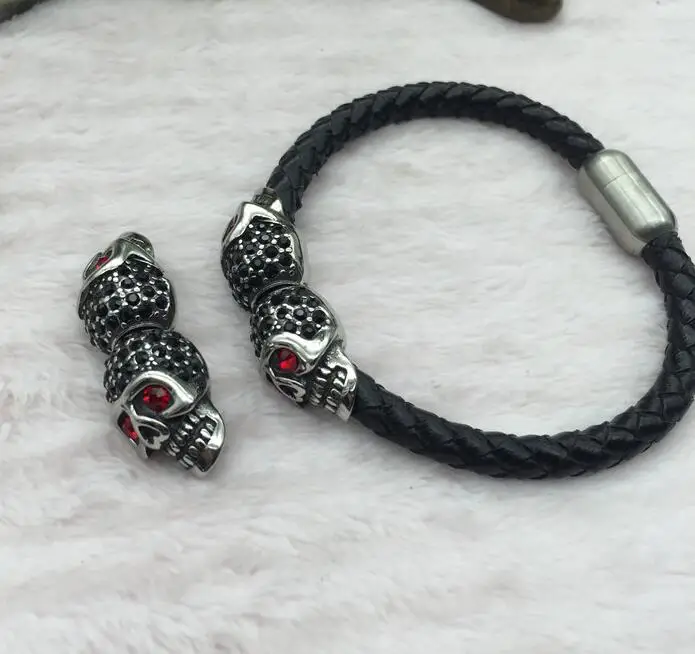 

Man Skull Stainless Steel Men Leather Bracelet, Silver