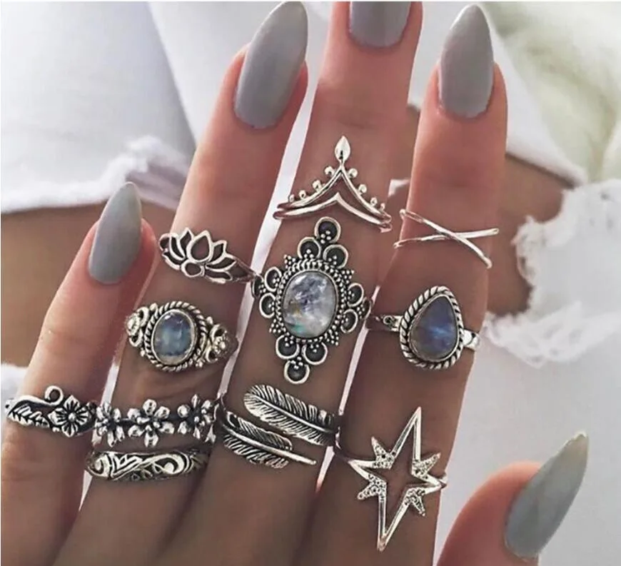 

11 Pcs/set Women Boho Carving Flowers Leaves Water Drop Stars Crystals Ring Set Vintage Feather Geometry Rings Set (SK118), As picture