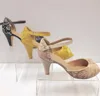 fancy clear single acrylic shoe display stand acrylic Shoe Riser Stand Clear wall Shoe Display Stand