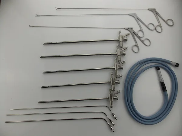 Pediatric bronchoscopy set.JPG