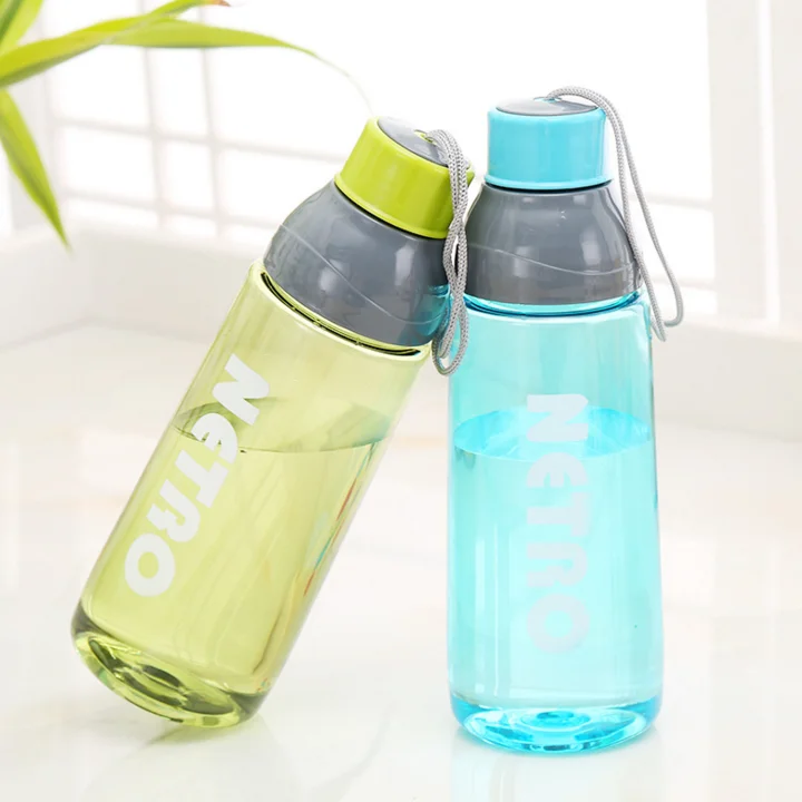 批发400毫升塑料饮料瓶广告运动水壶与自定义标志
