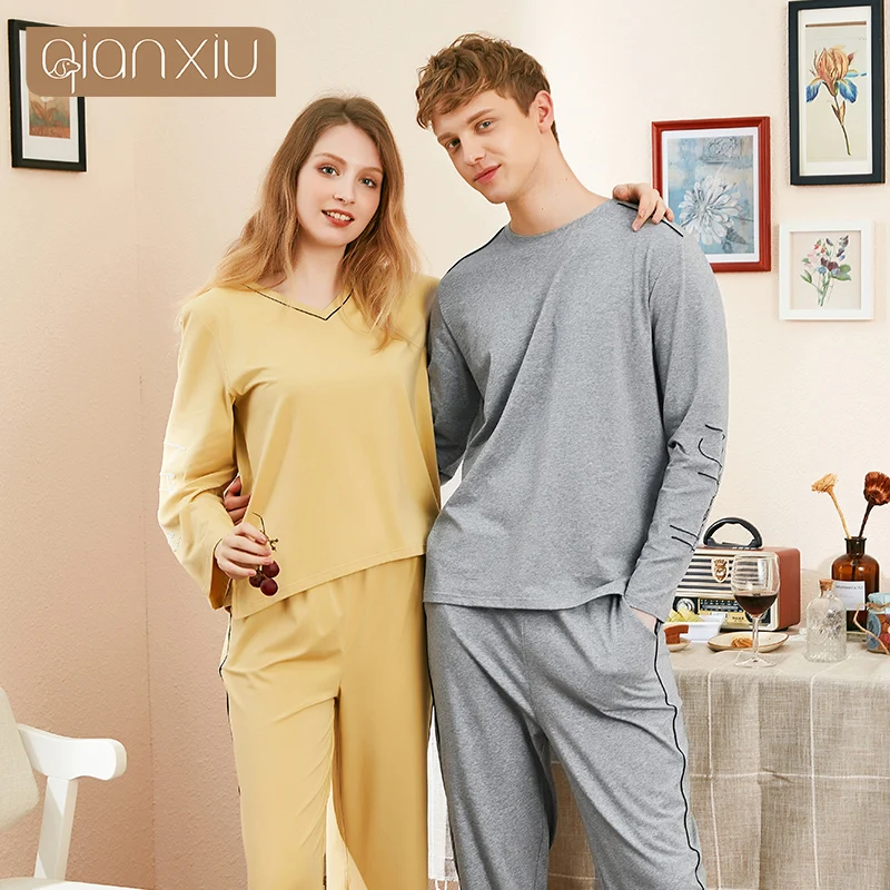 

2019 autumn new cotton round neck long-sleeved trousers couple men's pajamas set