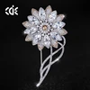 Embellished with crystals from Swarovski jewelry fashion 2018 latest design flower brooch