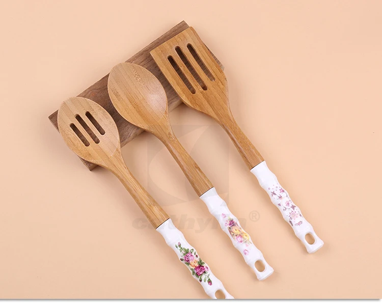 wooden kitchen tool set