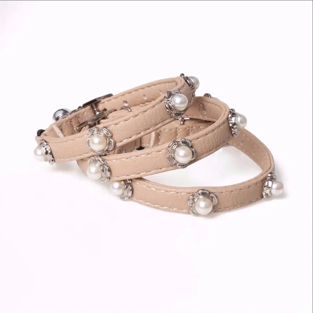 

Wholesale supplies sale directly new fashion pearl leather dog collar with bells breakaway buckle cat collar dog jewelry collars, Ivory
