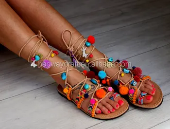 pom pom flip flops