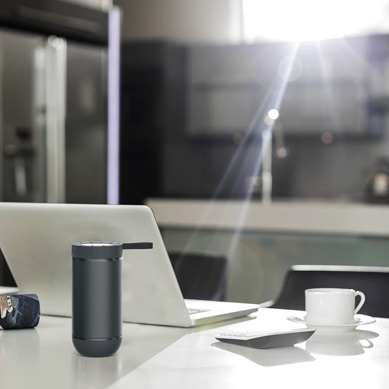 Comiso Outdoor Wireless Portable Waterproof Bluetooth Speaker 24 Hours Playtime 12W Drivers Passive Radiator