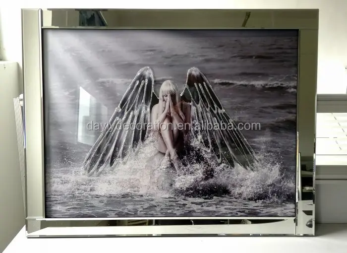 
marilyn monroe shining necklace picture frame 